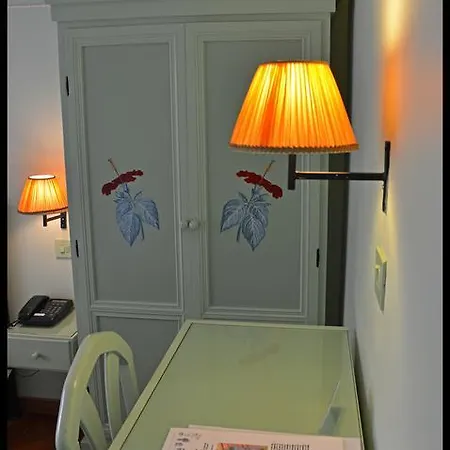 Lilium Boutique Hotel 3*