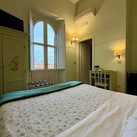Hotel Lilium Boutique 3*