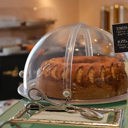 מלון Lilium Boutique